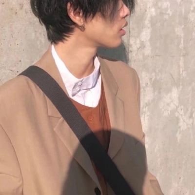 阿深/部 位 男 头