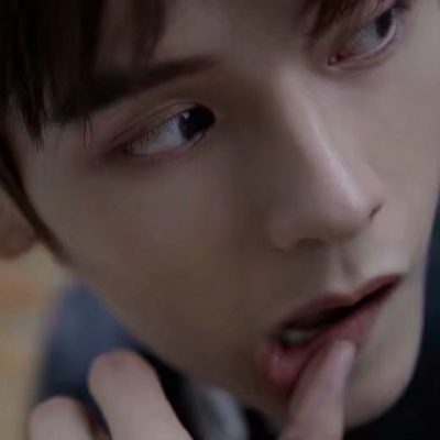 奶酪 酷拽高冷男生头像