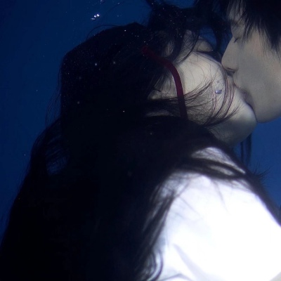 苏瓷:意境情头（唯美 成熟 个性 情头 一对两张 真人）