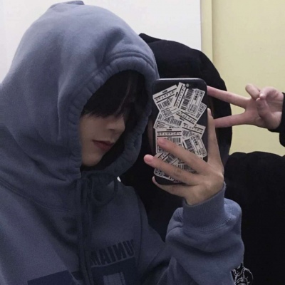 真人情头/尝试在泥沪中抬脚