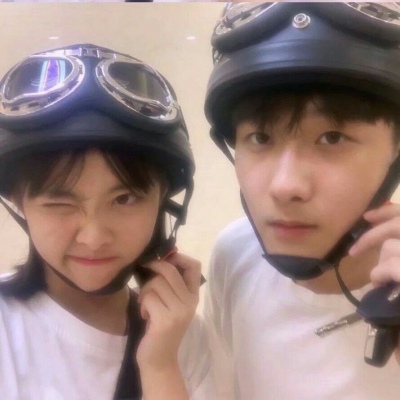 复古超甜美风情侣头像