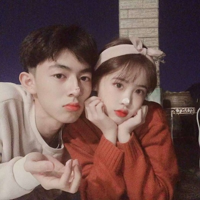 情侣头像：想和你并肩而立成为更好的大人♡