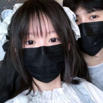 二兽 一对两张真人时尚魅力情侣头像