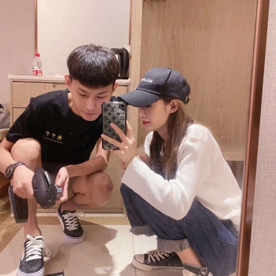 江奕/简单小清新唯美情头/zy小女孩