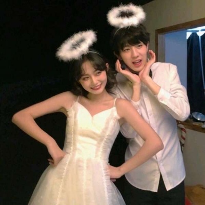 一个女孩子说如果有一个男孩对你特别好别激动那是他最爱的女孩子教会的