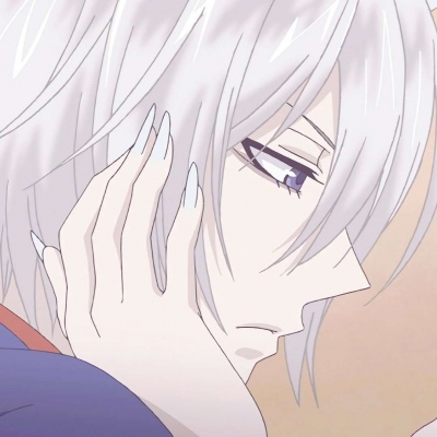 动漫男头巴卫  别担心 普普通通的你也值得被万般宠溺