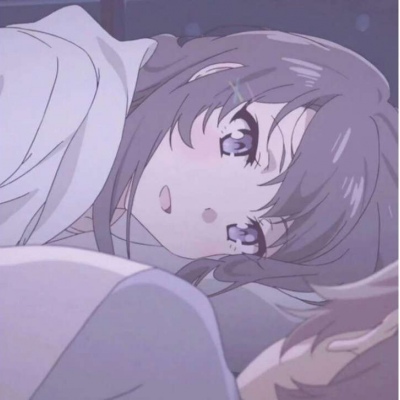 动漫情头/我以夏天的名义穿上短裙，也替月亮夺走你的心事