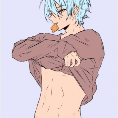 手绘动漫头像: 除了两情相悦 其余的喜欢都是心酸.